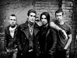 JANE’S ADDICTION Members Reach Settlement And Drop Lawsuit Against Frontman PERRY FARRELL