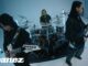 Cheng Tian e Tyler tocam “Faux Future” com guitarras Ibanez RG653DX